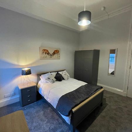 Traditional 5 Bedroom City Centre Apartment Glasgow Esterno foto